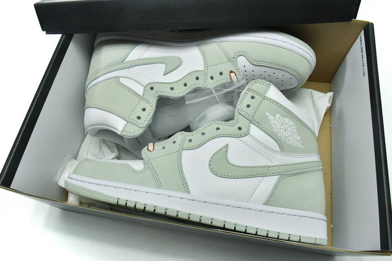 XH  Air Jordan 1 High OG Seafoam