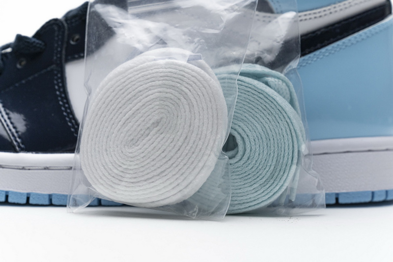 XH  Air Jordan 1 Retro High OG 'UNC Patent'