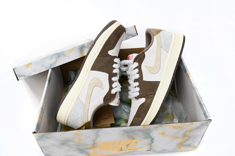 XH Travis Scott x Air Jordan 1 Low OG “Year of the Rabbit”