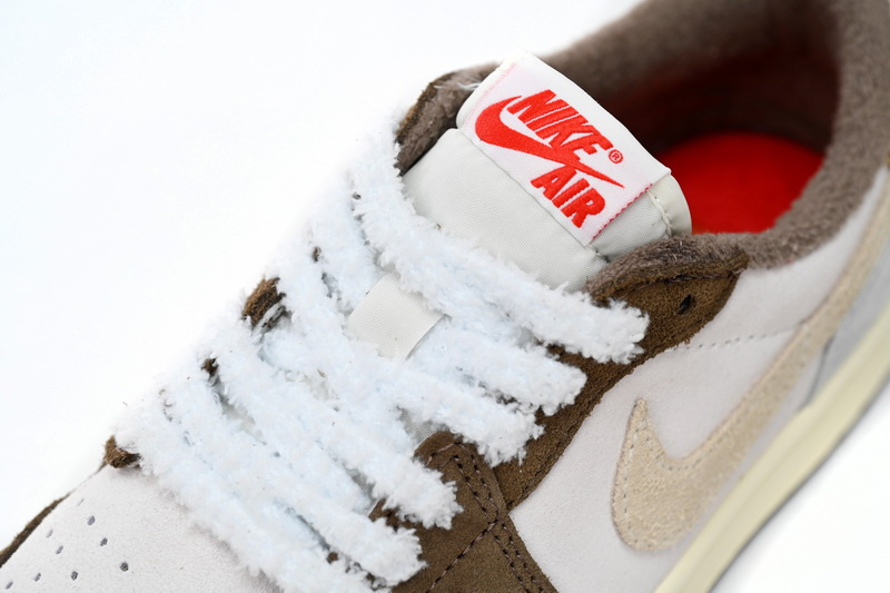 XH Travis Scott x Air Jordan 1 Low OG “Year of the Rabbit”