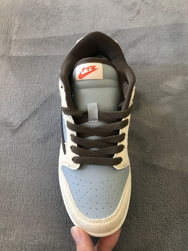  LF Travis Scott x PlayStation x Nike Dunk Low PS5