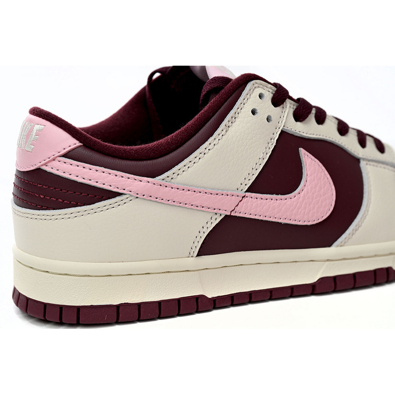 SX Nike Dunk Low “Valentine's Day”