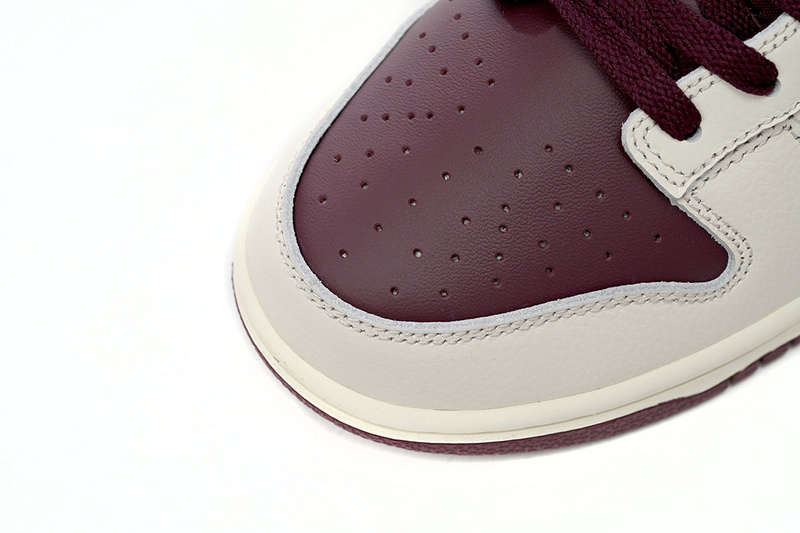 SX Nike Dunk Low “Valentine's Day”