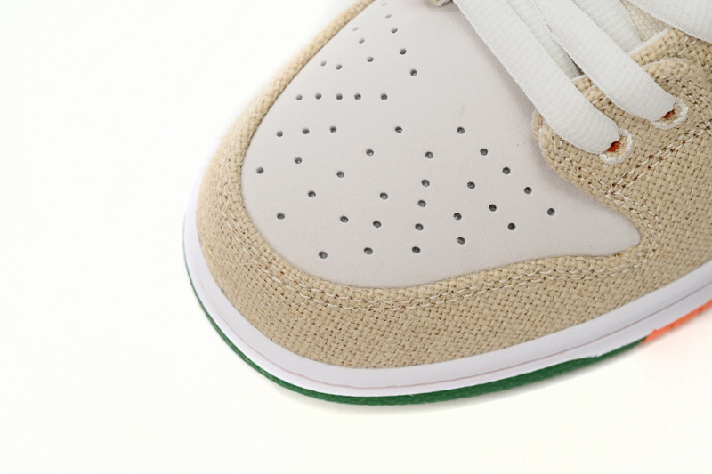 SX Nike SB Dunk Low ’White Lobster‘