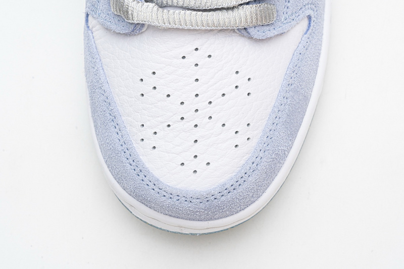 SX Sean Cliver x Nike SB Dunk Low