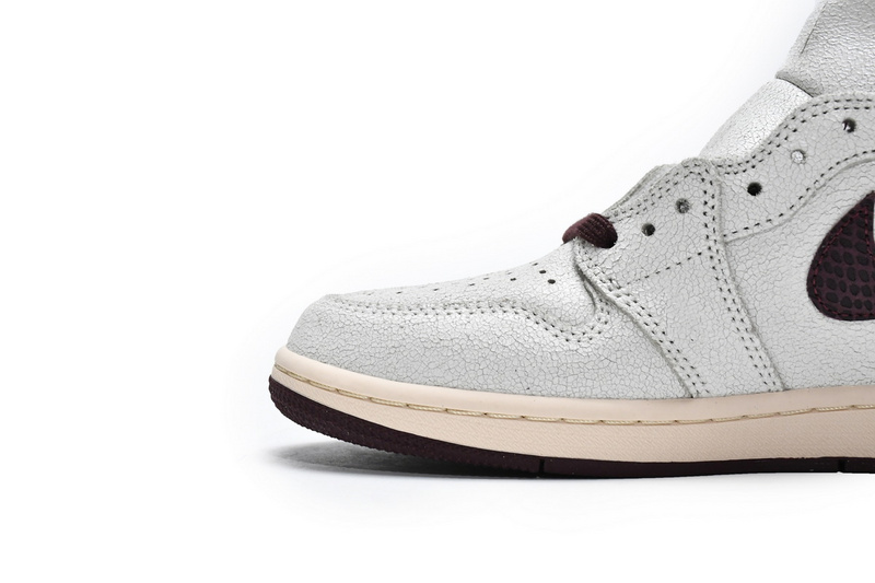  XP  Air Jordan 1 High OG Grey Brown Snake Pattern