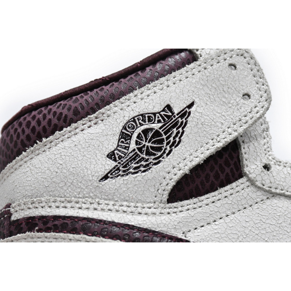  XP  Air Jordan 1 High OG Grey Brown Snake Pattern
