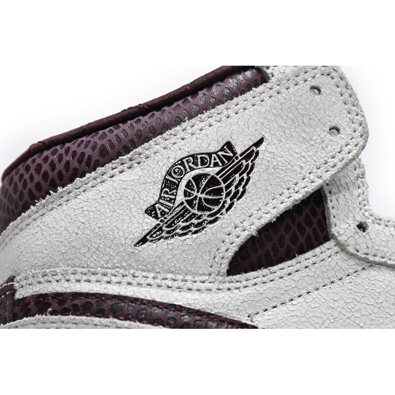  XP  Air Jordan 1 High OG Grey Brown Snake Pattern