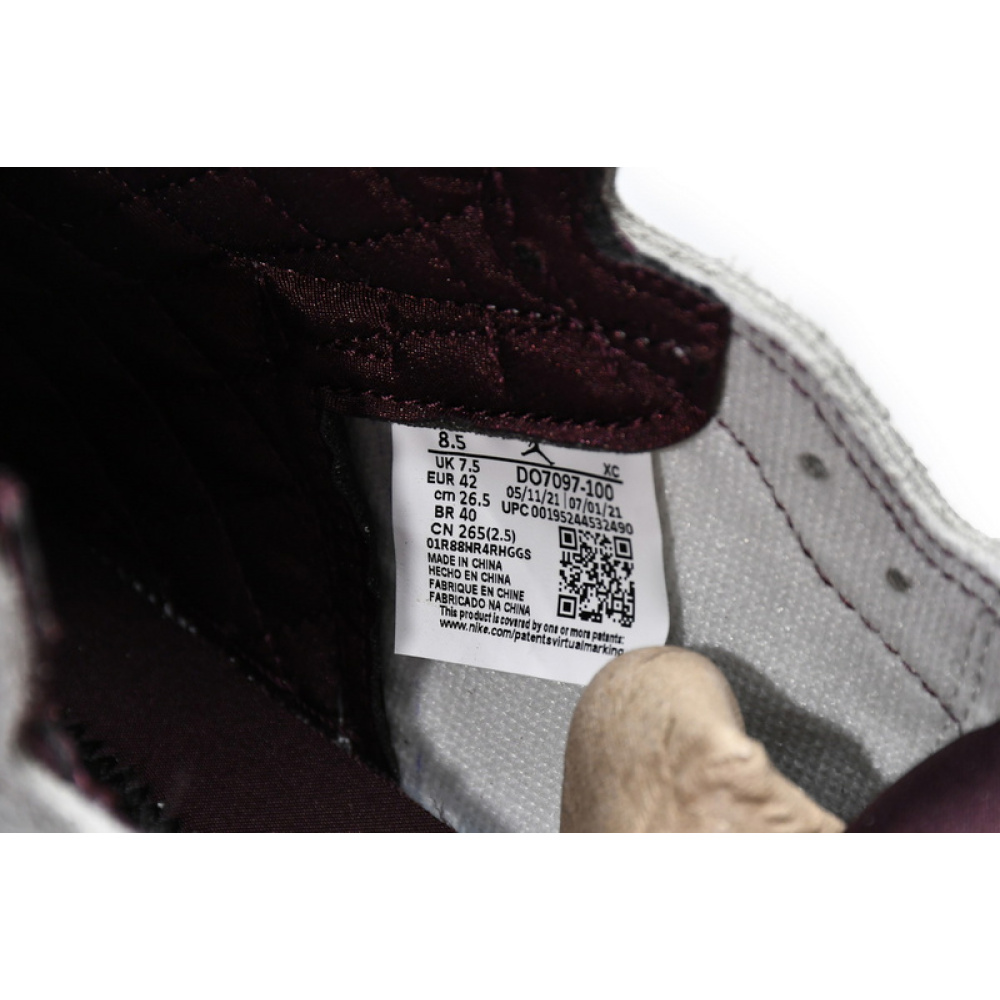  XP  Air Jordan 1 High OG Grey Brown Snake Pattern