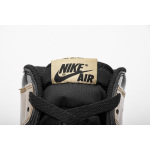  XP Air Jordan 1 Retro High OG “Gold Toe” 