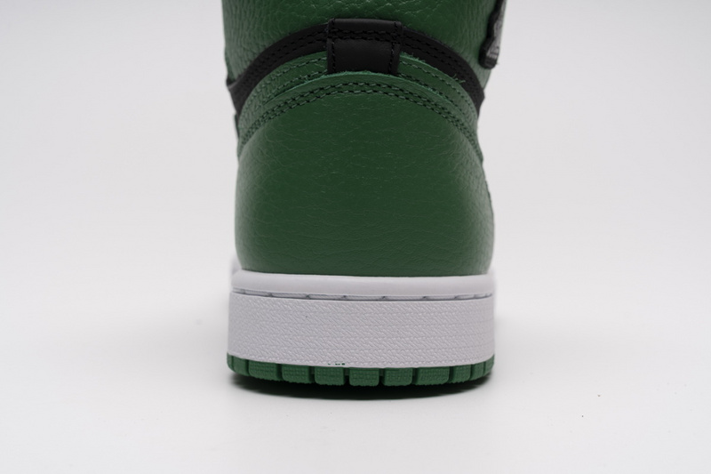  XP Air Jordan 1 Retro High OG “Pine Green”