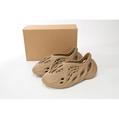 Adidas Yeezy Foam Runner Desert light brown 02