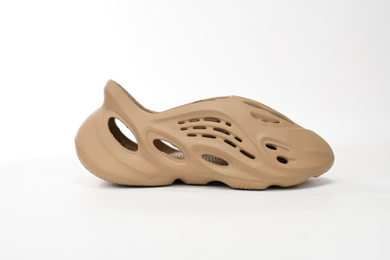 Adidas Yeezy Foam Runner Desert light brown