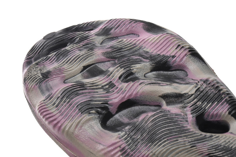 Adidas Yeezy Foam Runner MX Carbon