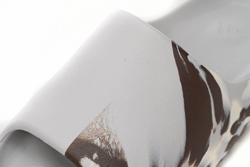 Adidas Yeezy Slide Enflame Oil Painting White Grey