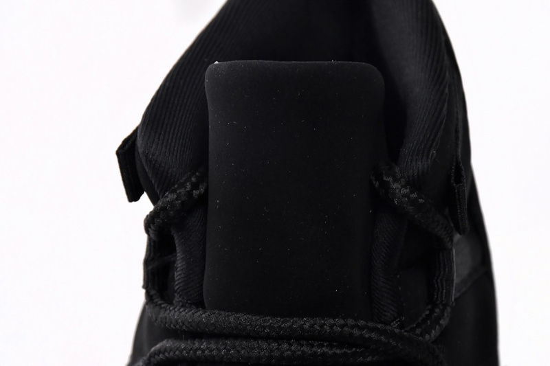 Q3 Air Jordan 11 Retro Cap and Gown