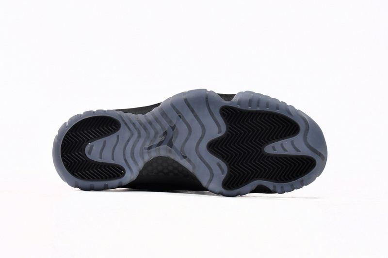 Q3 Air Jordan 11 Retro Cap and Gown