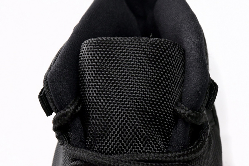 Q3 Air Jordan 11 Retro Bred