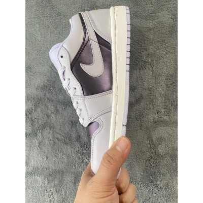 XH Air Jordan 1 Low Oxygen Purple 02