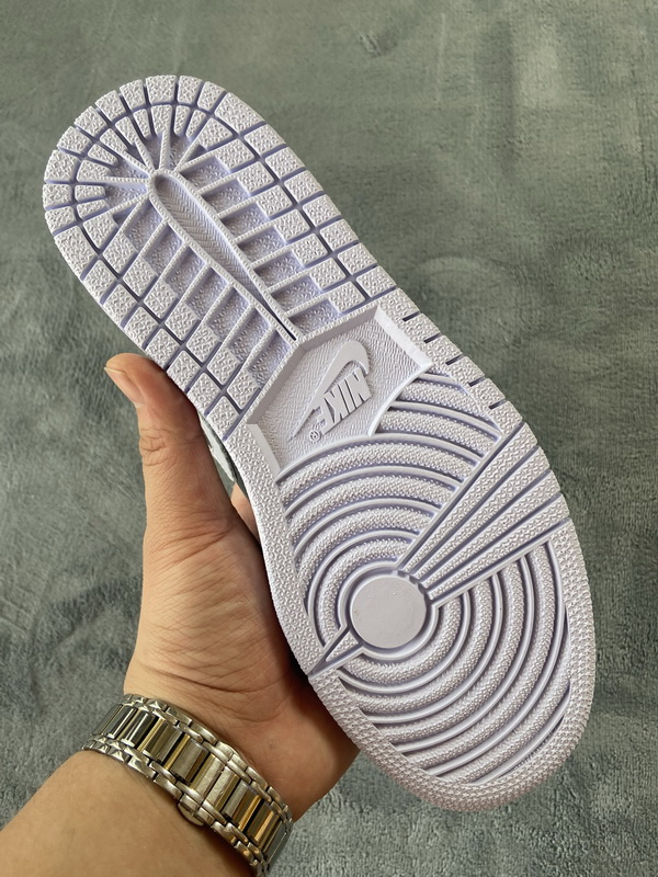 XH Air Jordan 1 Low Oxygen Purple