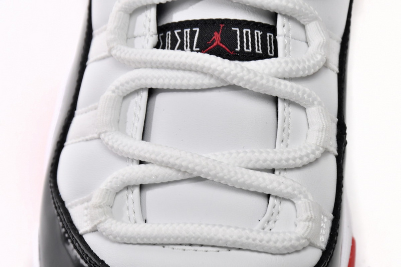 XH Air Jordan 11 Retro Low Concord Bred