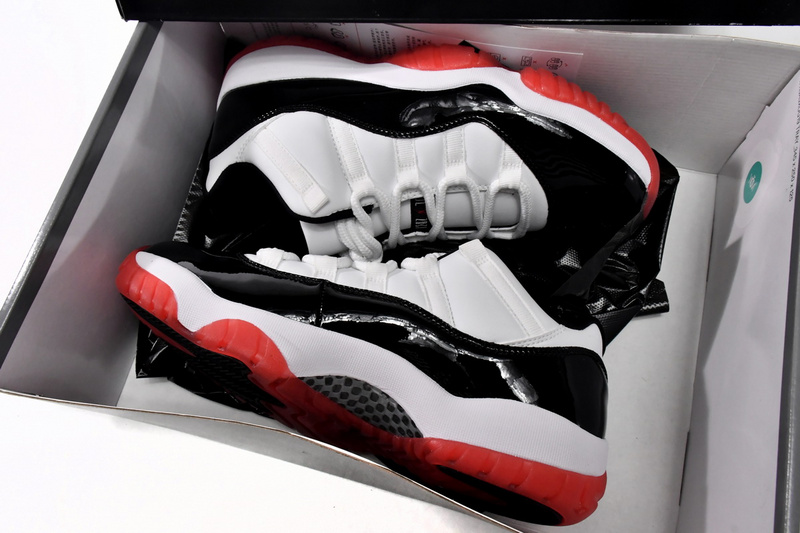 XH Air Jordan 11 Retro Low Concord Bred