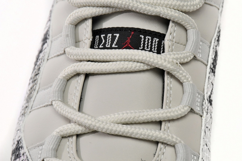XH Air Jordan 11 Retro Low Light Bone Snakeskin