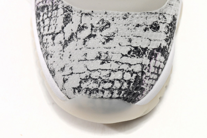 XH Air Jordan 11 Retro Low Light Bone Snakeskin