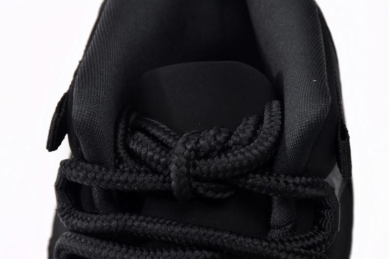 XH Air Jordan 11 Retro Cap and Gown