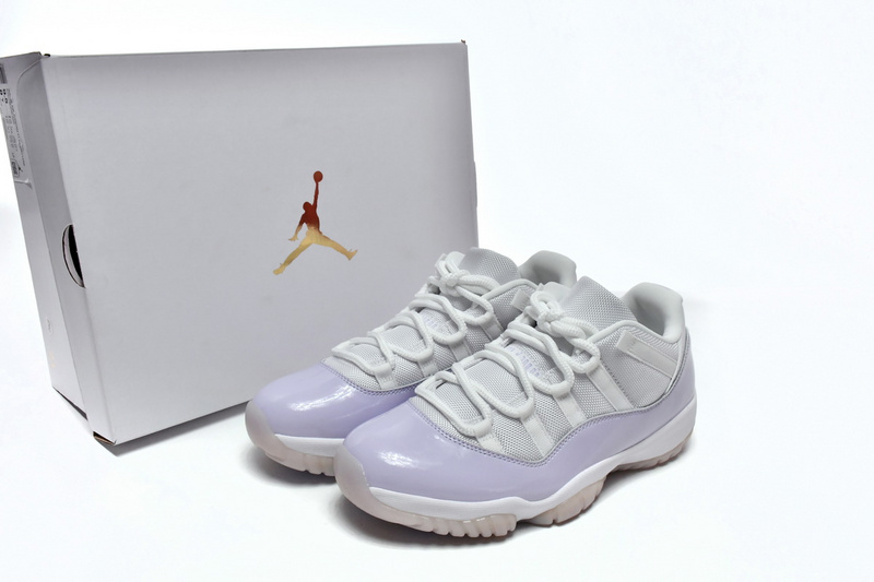 XH Air Jordan 11 Retro Low Pure Violet