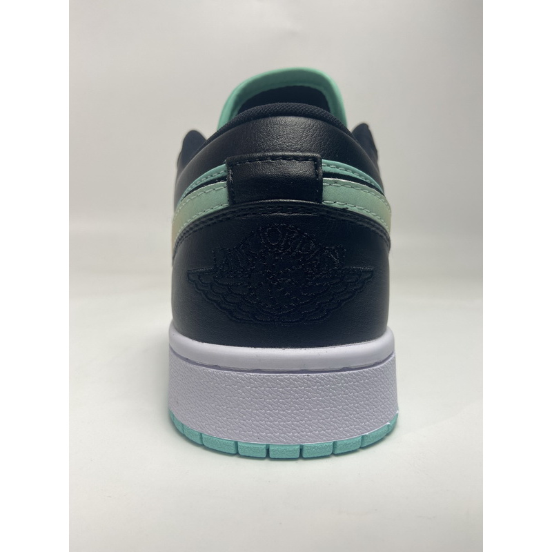XH Air Jordan 1 Low SE Tropical Twist