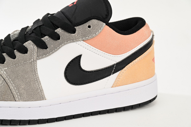 XH Travis Scott x Air Jordan 1 Low SE 'Flight Club'