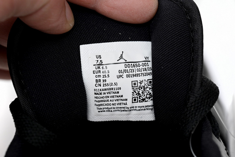 XH Air Jordan aj1 Low Vintage Black And White