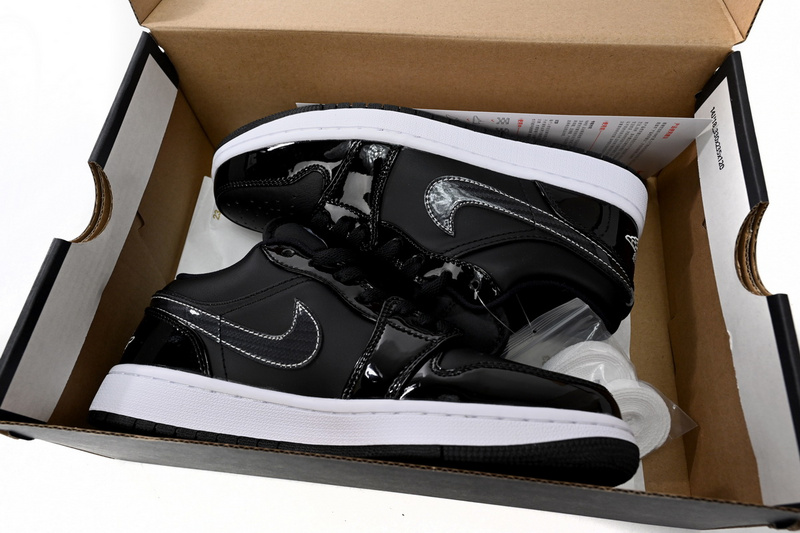 XH Air Jordan aj1 Low Vintage Black And White