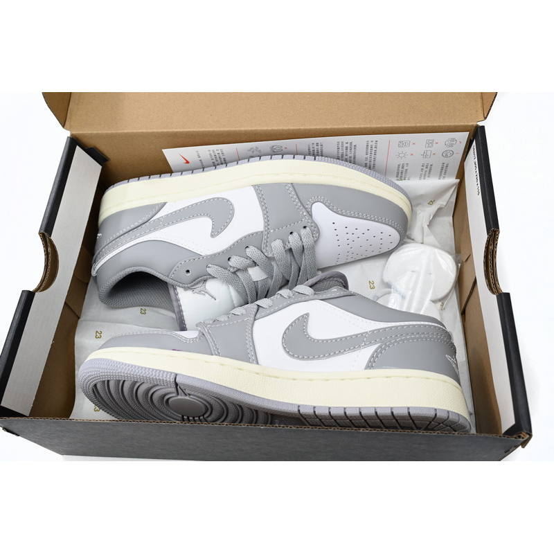 XH Travis Scott x Air Jordan 1 Low Retro Grey