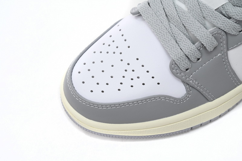 XH Travis Scott x Air Jordan 1 Low Retro Grey