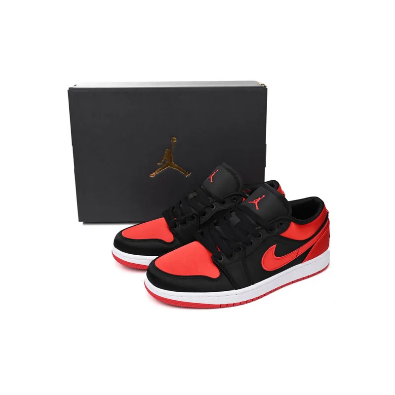 XH Air Jordan 1 "Satin Bred"