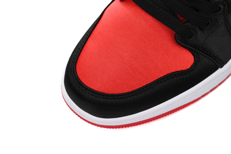 XH Air Jordan 1 "Satin Bred"