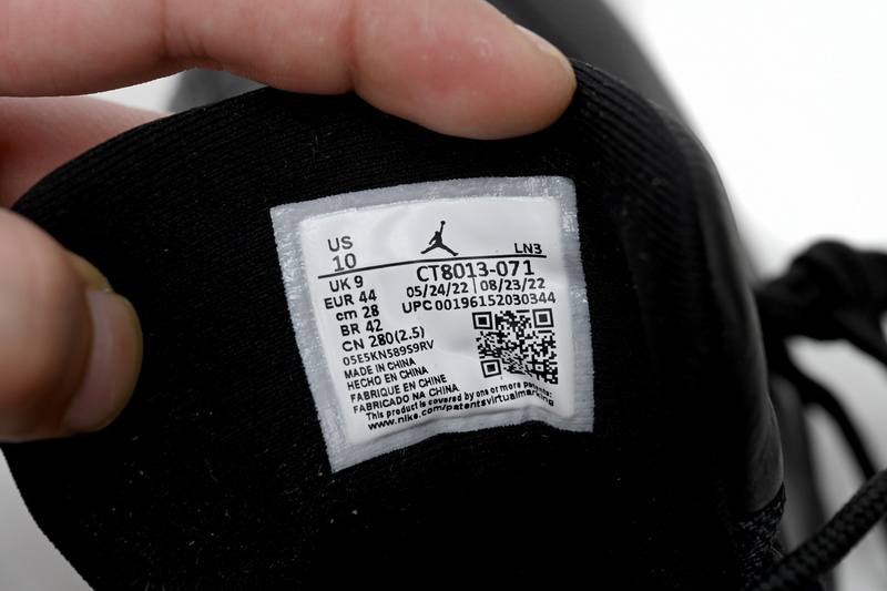 DJ  Air Jordan 12“Black Taxi”