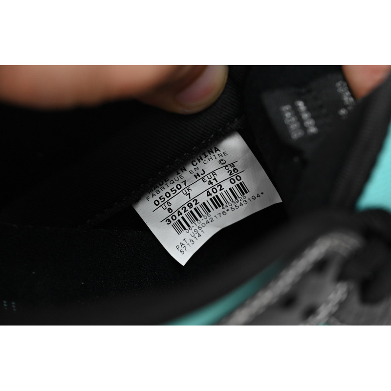 GB Diamond Supply Co. x Nike SB Dunk Low Diamond