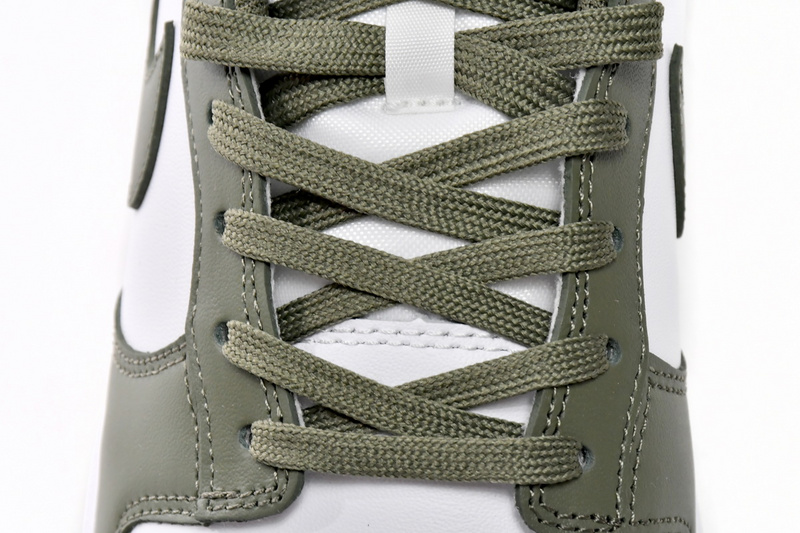 GB Nike Dunk Low Medium Olive