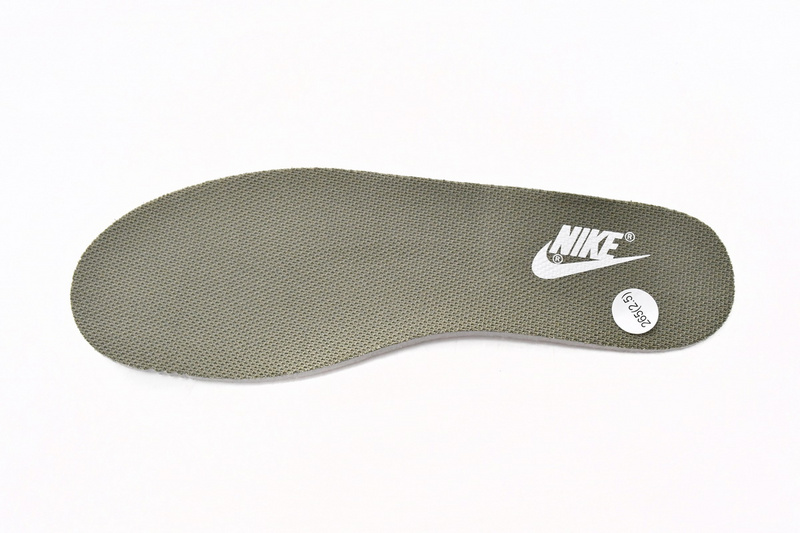 GB Nike Dunk Low Medium Olive