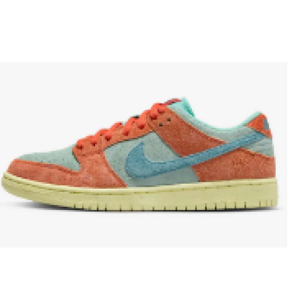 GB Nike SB Dunk Low “Noise Aqua”