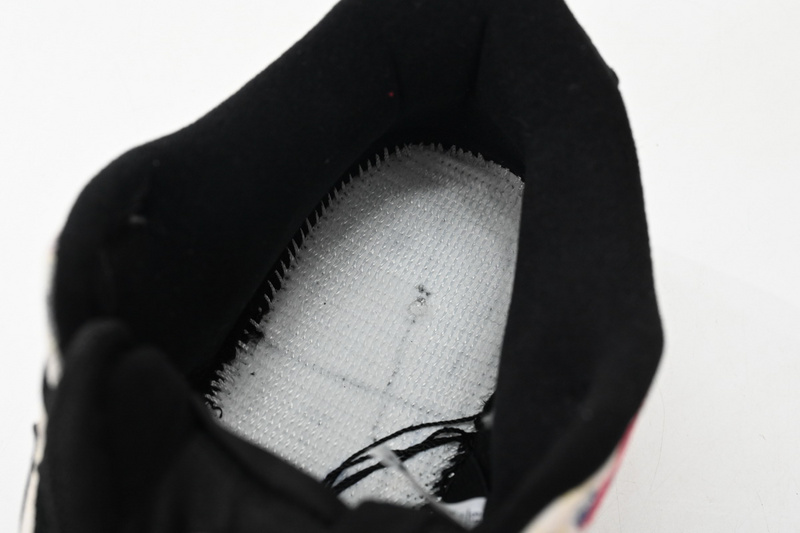 Supreme x Nike SB Dunk “Rammellzee”