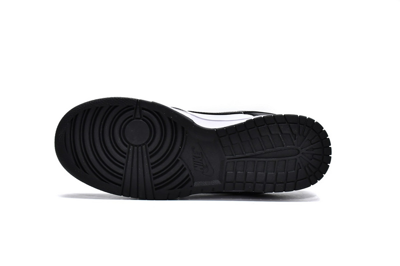 LF  Nike Dunk Low Retro “Black”