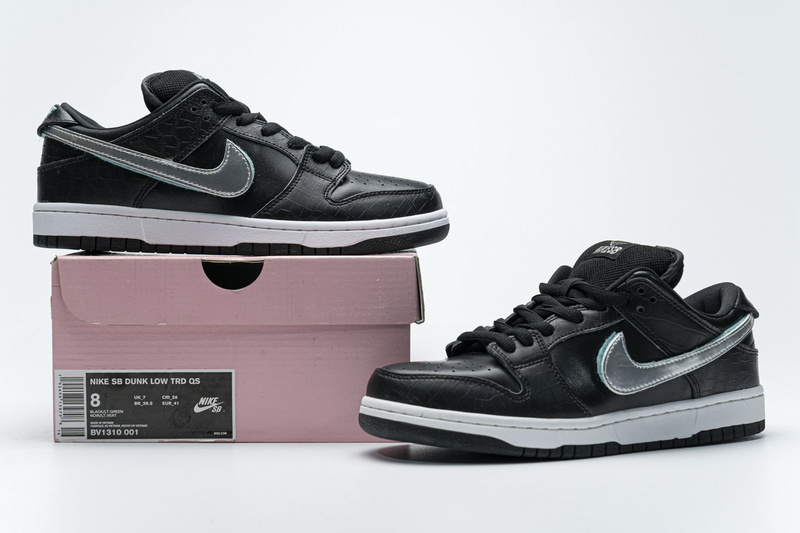 LF  Nike SB Dunk Low Pro OG QS “Black Diamond”