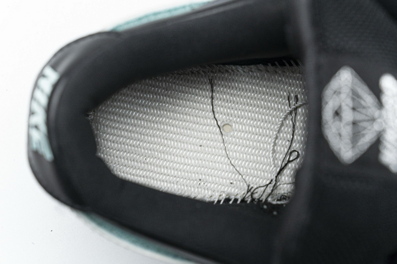 LF  Nike SB Dunk Low Pro OG QS “Black Diamond”