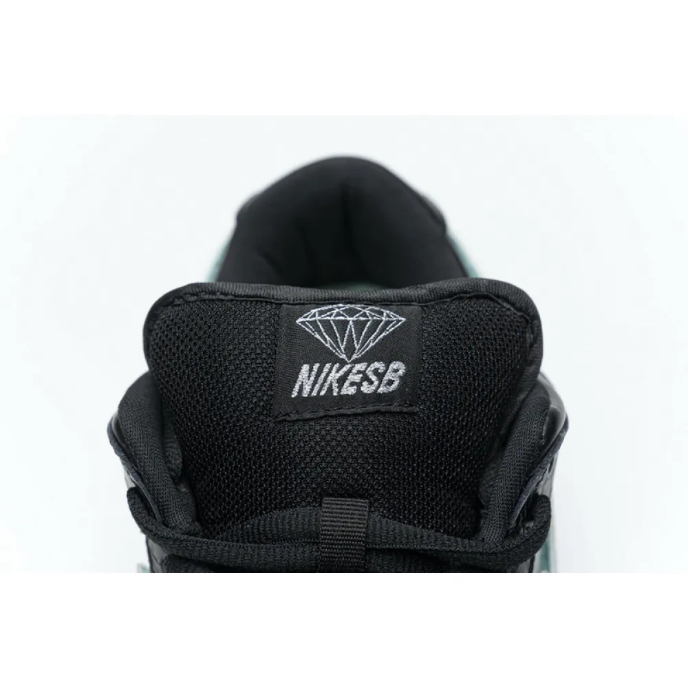 LF  Nike SB Dunk Low Pro OG QS “Black Diamond”