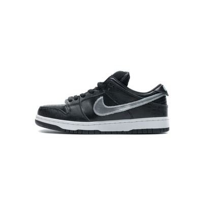 LF  Nike SB Dunk Low Pro OG QS “Black Diamond” 01