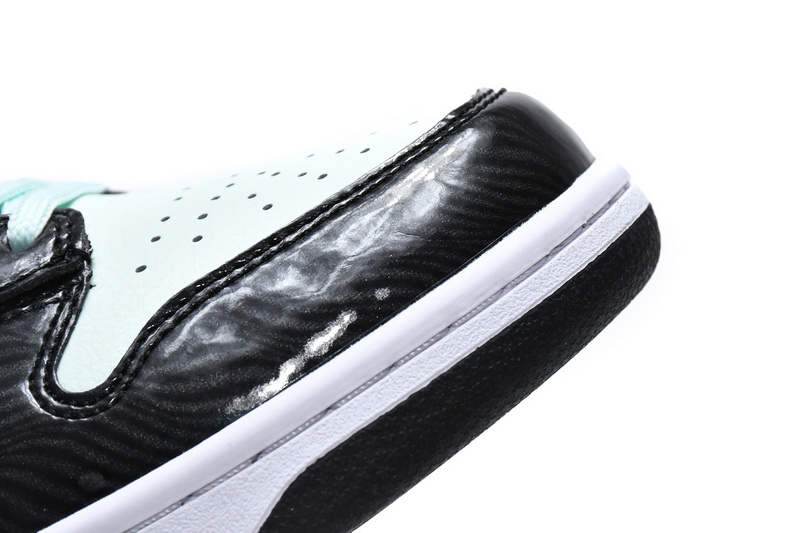 LF Nike Dunk High PRM SB Mint Gold Star